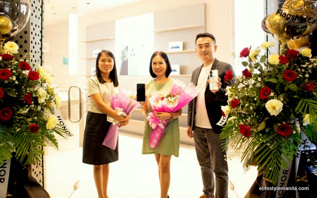 HONOR Philippines 11th experience store