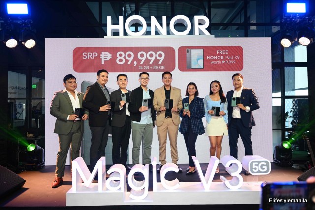 HONOR Magic V3